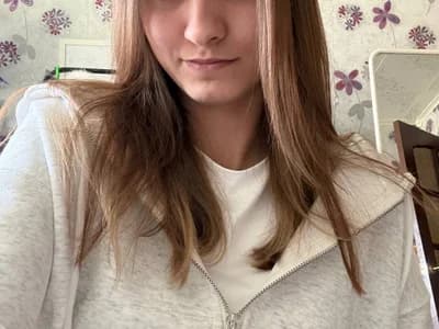 Have fun with webcam girl ErgoticEther on her 1 on 1 sex cam.