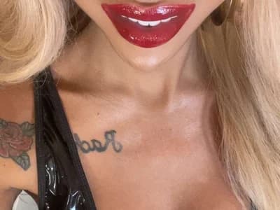 Miss_Ricca_Smith